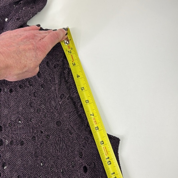 Merric purple button down hooded crochet vest - Picture 6 of 10